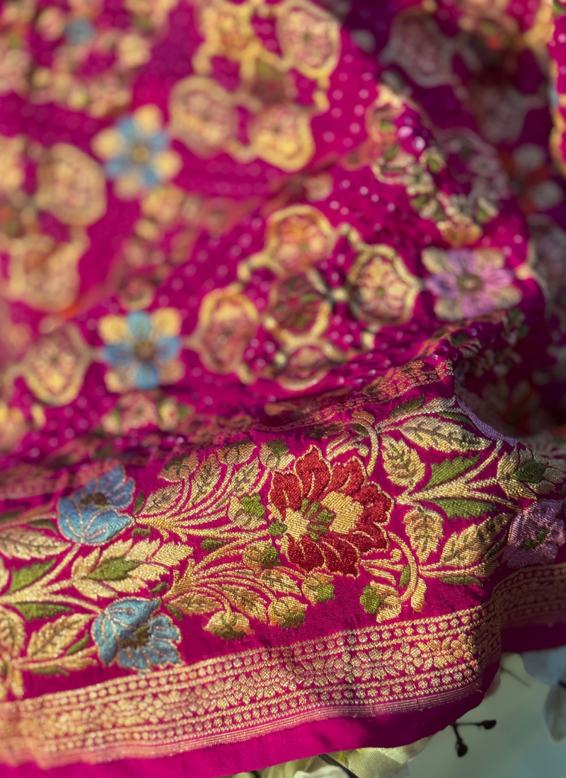 Nimjari Tilfi Floral Motifs Saree